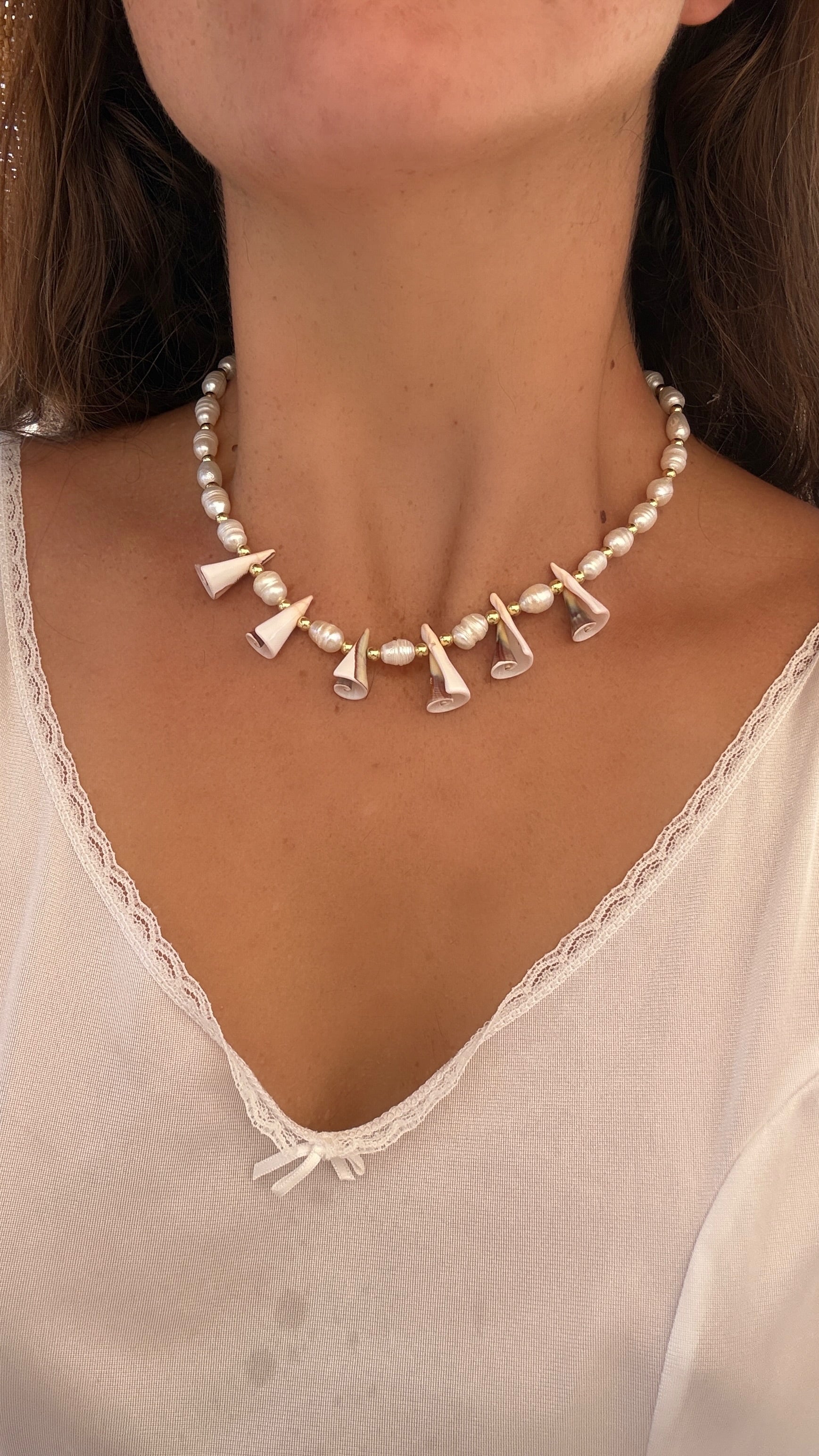 swirl shell necklace