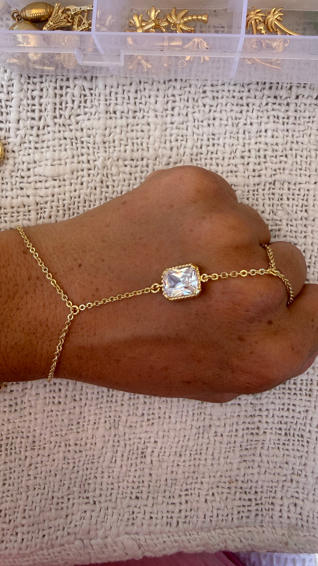 White gemstone handchain
