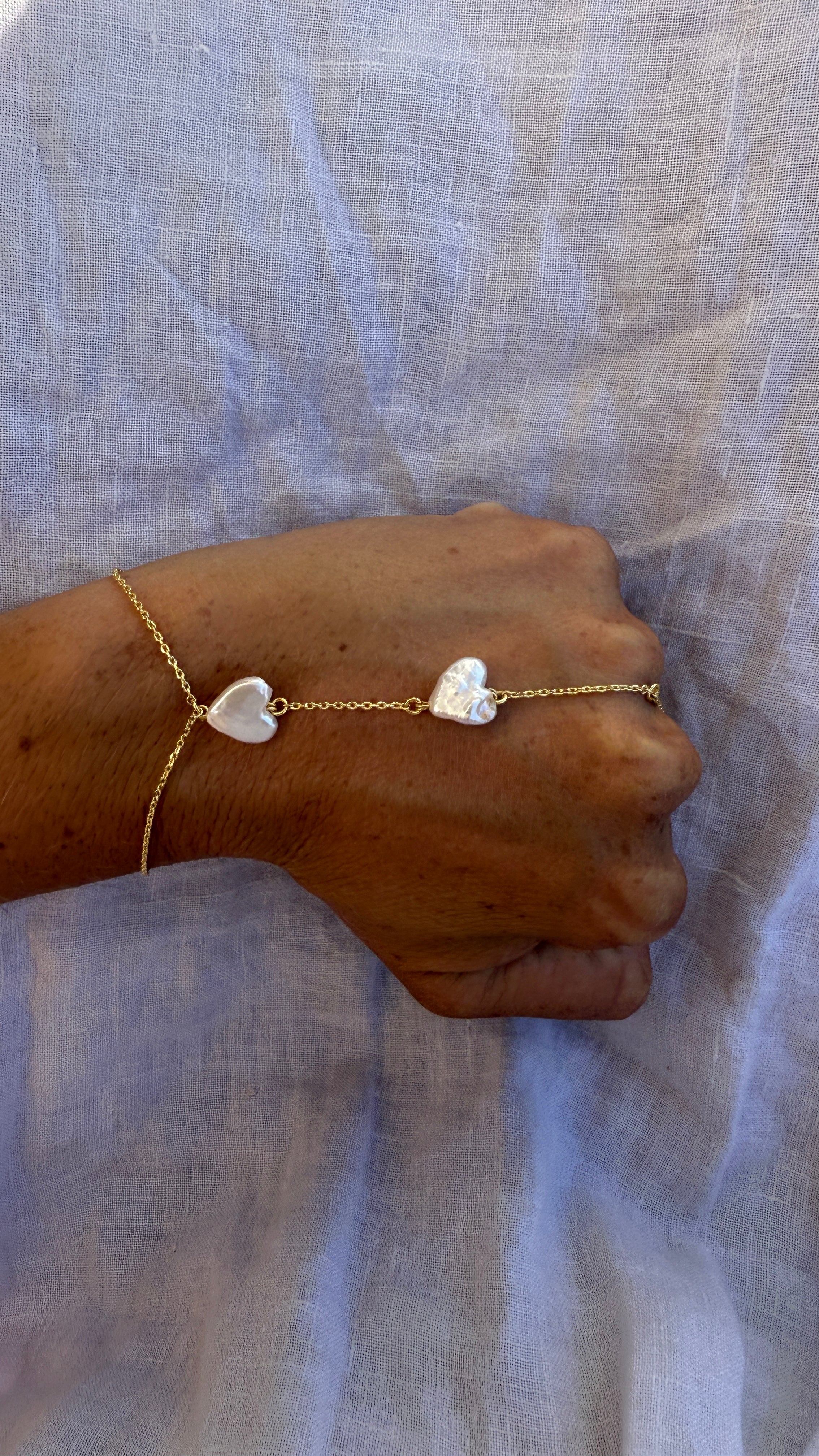 Pearl Heart Hand Chain